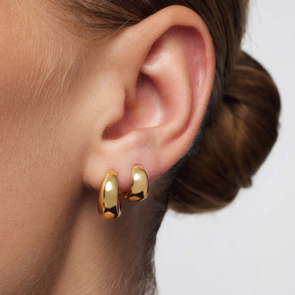 Lynor™ | Rue Mini Earrings – Subtle 18K Gold Elegance for Everyday Wear