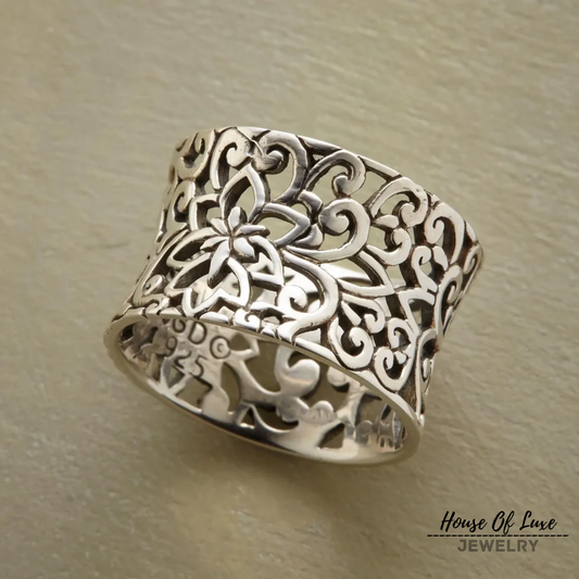 Lynor™ | Vintage Silver Hollow Ring with Artistic Elegance