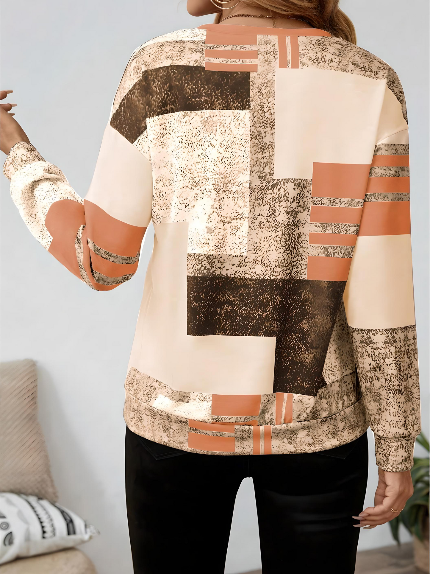 Lynor™ | Chic Vintage-Inspired Sweatshirt