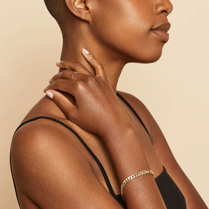 Lynor™ | Ejendom Cuban Bracelet – Bold 16K Gold with Iconic Chain Style