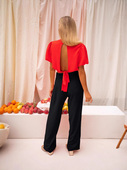 Lynor™ | Cropped Blouse – Modern Cut, Effortless Edge