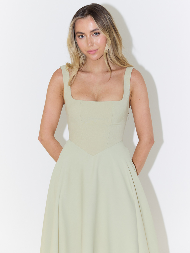 Lynor™ | Elegant Dress