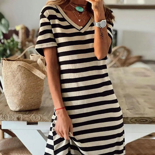 Lynor™ | Striped Bodycon Midi Dress with Side Slit and V-Neckline