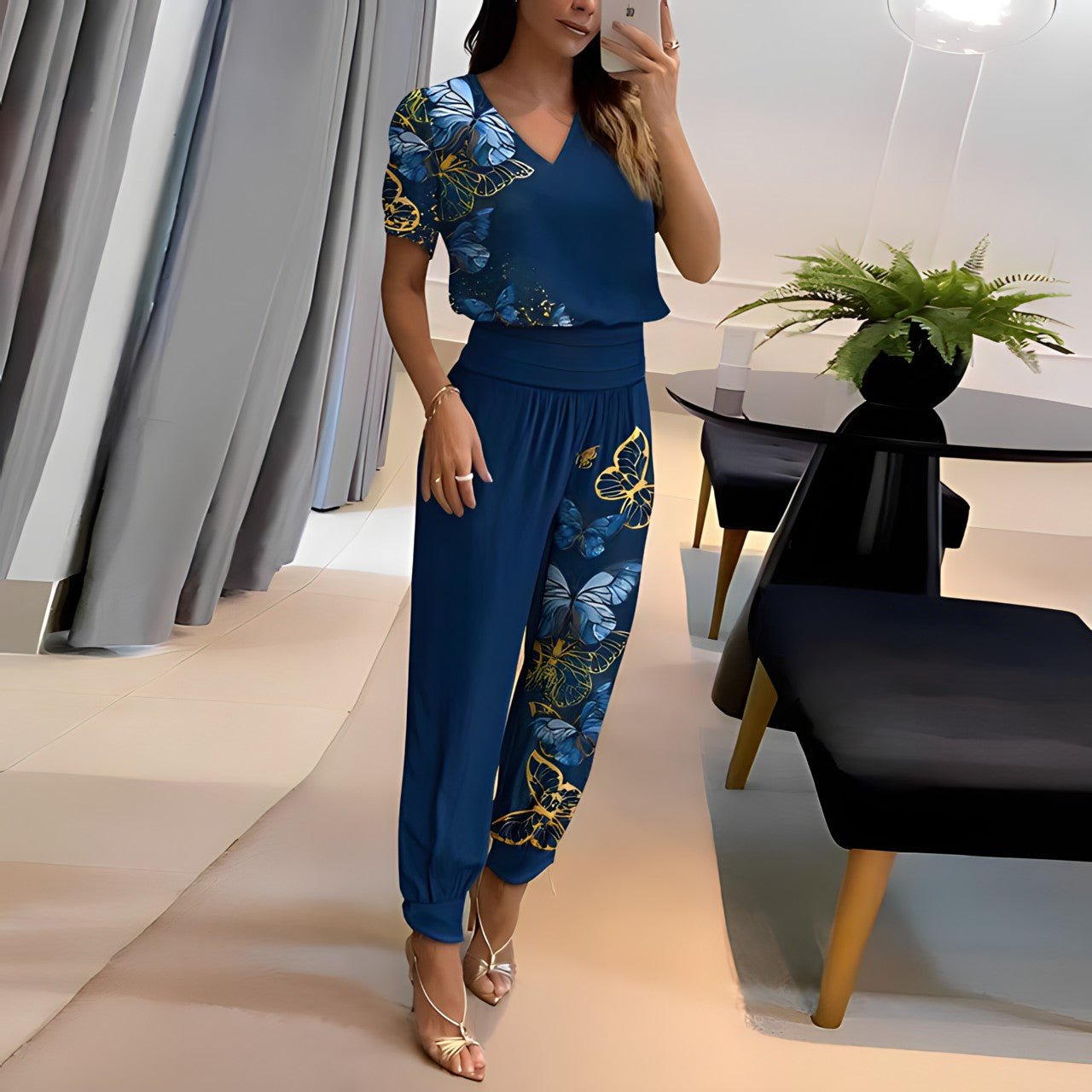 Lynor™  | Trendy set with blouse and trousers