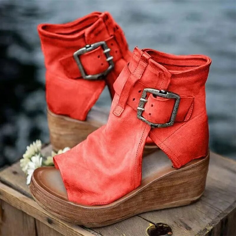 Lynor™ | The Rivage Buckle Wedge