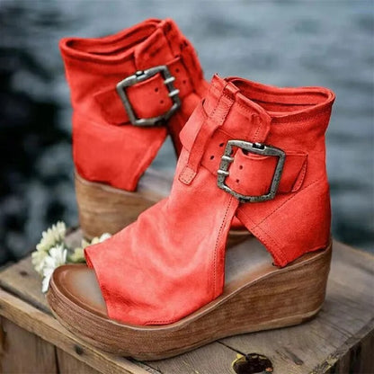 Lynor™ | The Rivage Buckle Wedge