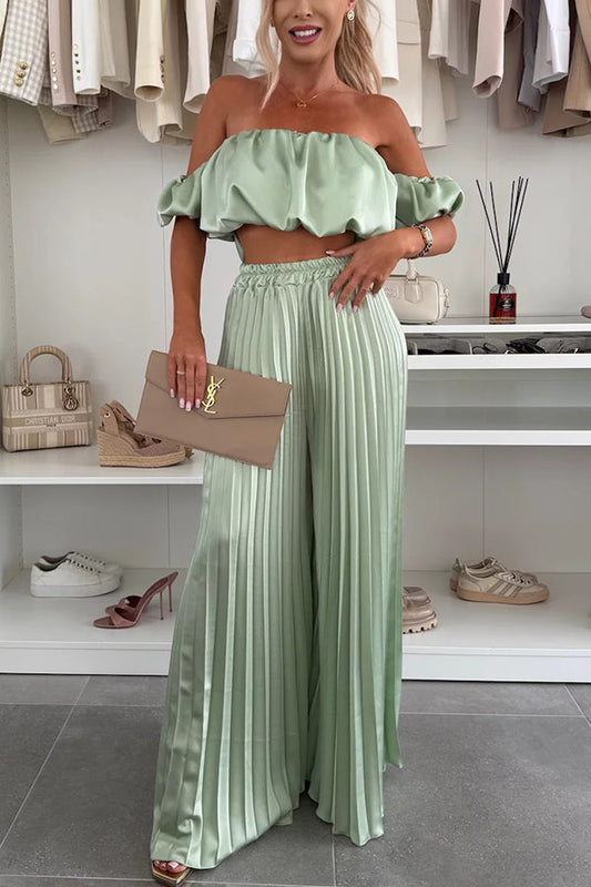 Lynor™ | Elegant Set – Off-Shoulder Crop Top & Wide-Leg Pleated Pants