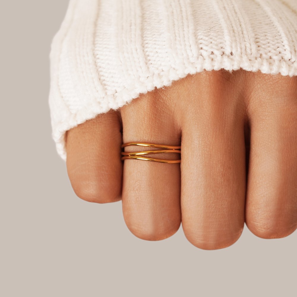 Lynor™ | Infinity Loop Gold Earrings
