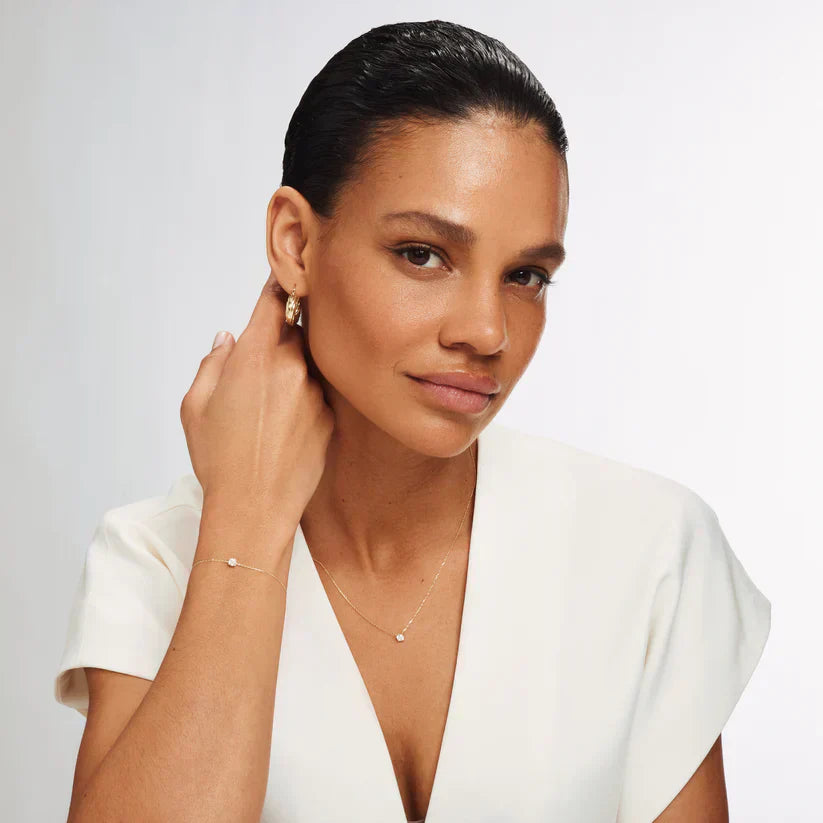 Lynor™ | Cléa Moissanite Bracelet – Radiant 14K Gold with a Brilliant Touch