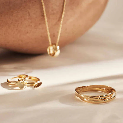 Lynor™ | Léna Trielle Ring – Elegant 14K Gold with a Modern Trio Design