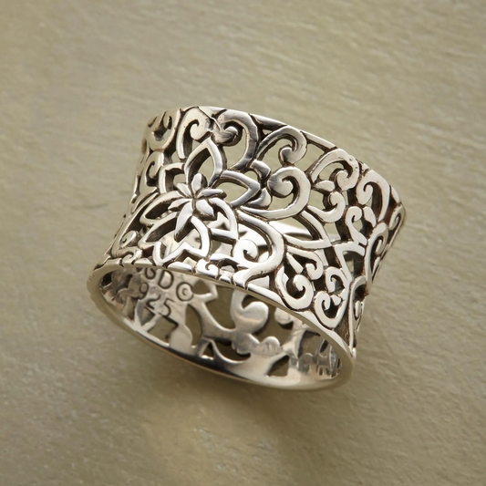 Lynor™ | Vintage Hollow Silver Ring