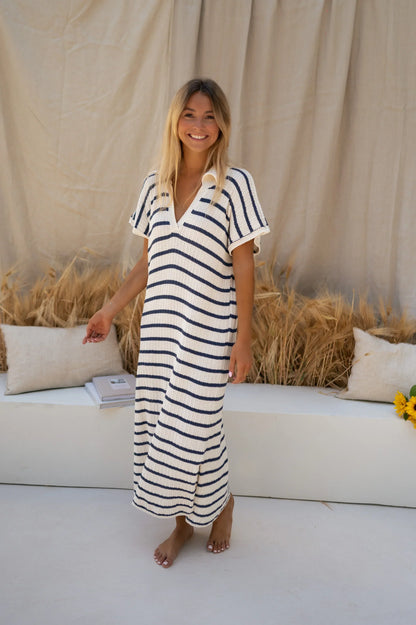 Lynor™ | Striped Knit Dress – Cozy Texture Meets Timeless Style