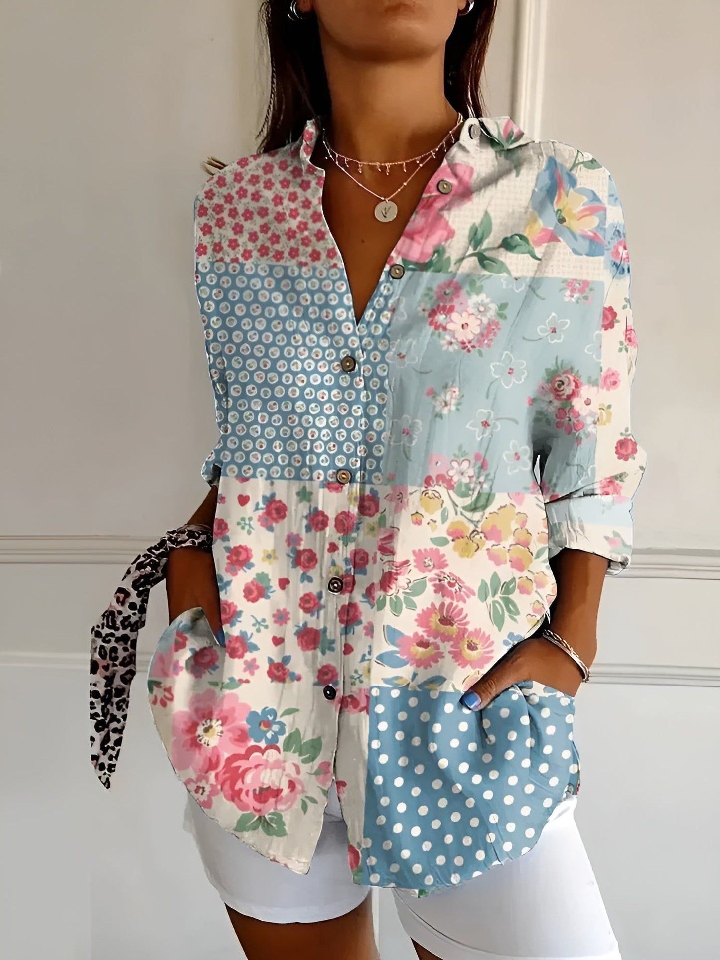 Lynor™ | Elegant Blouse with Playful Prints