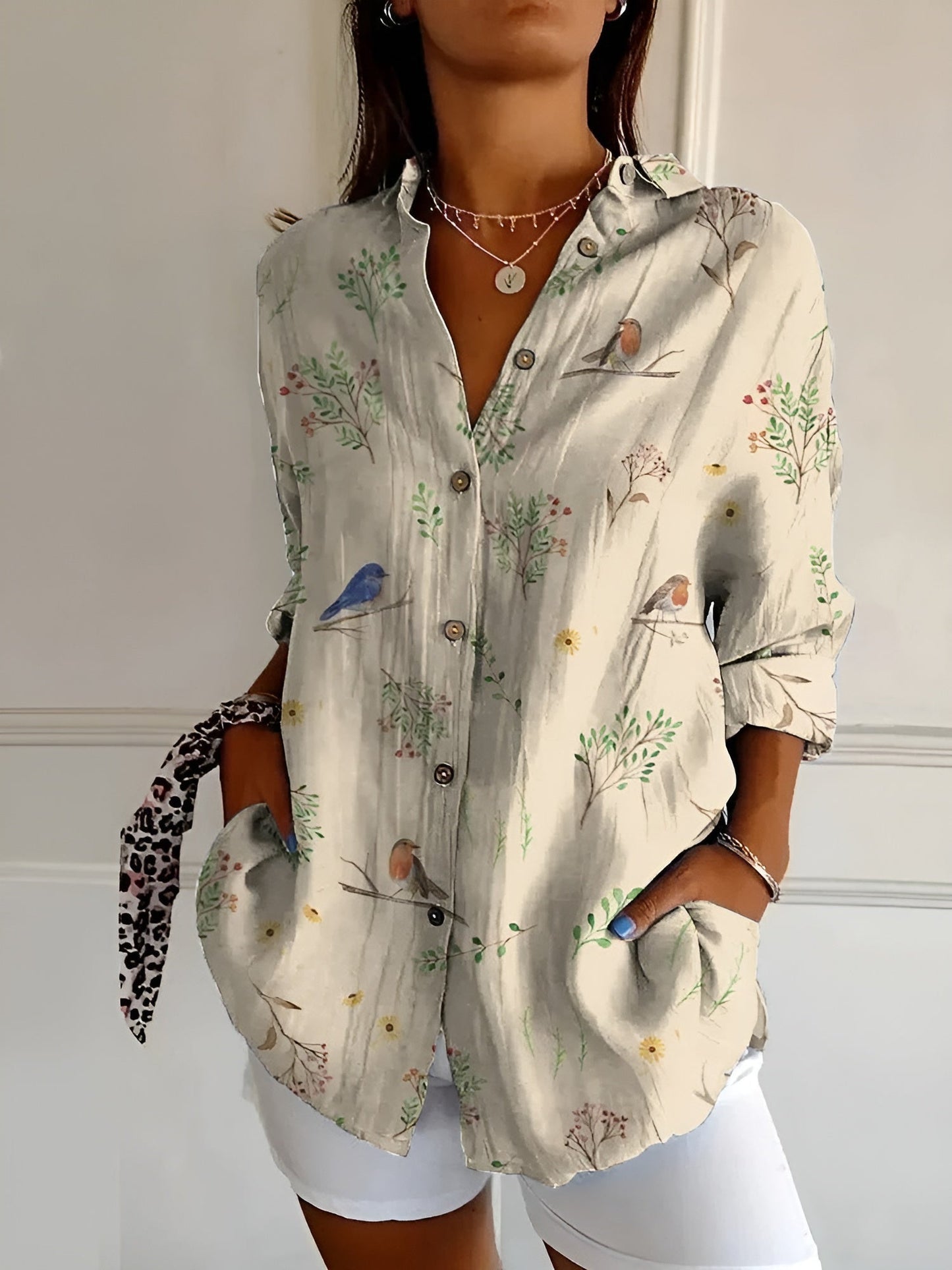 Lynor™ | Elegant Blouse with Playful Prints